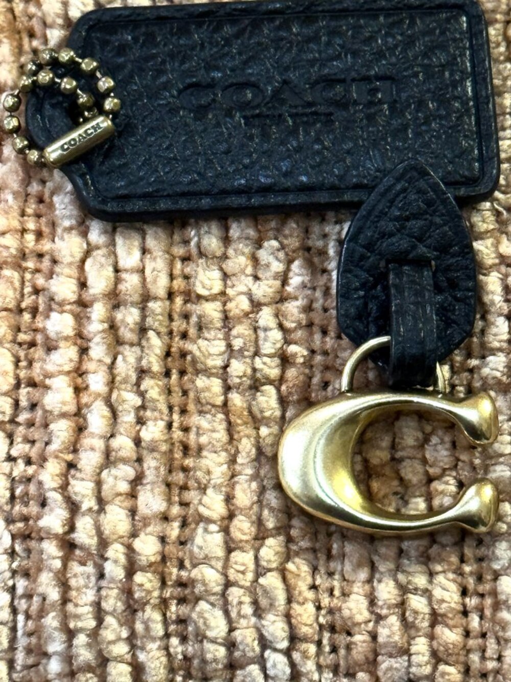 COACH BLACK PEBBLE LEATHER HANG TAG w/ GOLD CHAIN NWOTs - Picture 10 of 14